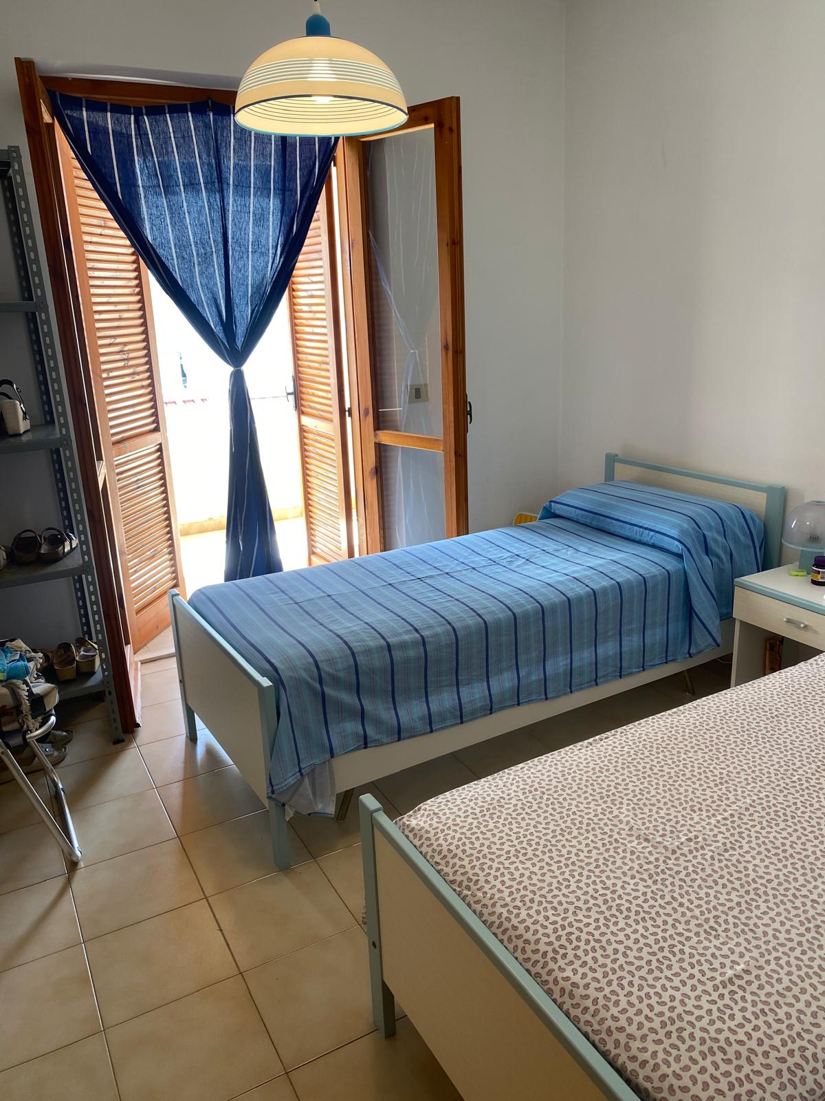 Appartamento arredato a 300 m dal mare – Longobardi Marina